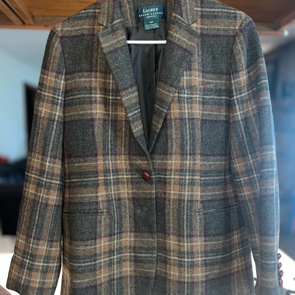 Beautiful Lauren by Ralph Lauren Blazer.